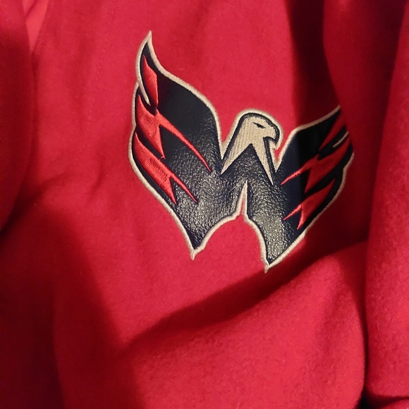 Capitals hockey game jacket - Picture 2 of 4